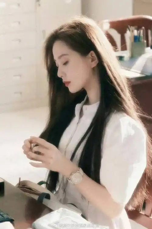 "青年观众喜爱的2021年度十大国产剧"  刘诗诗饰演的蒋南孙