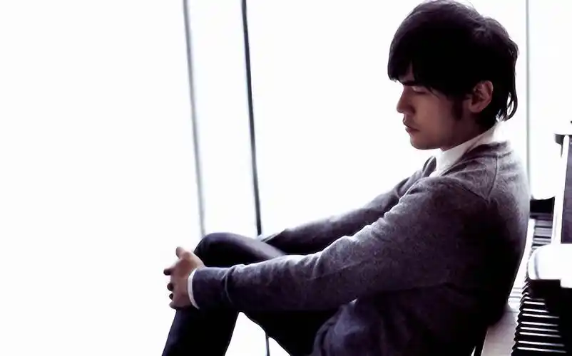 2014年3月17日 10:18   关注  桌面壁纸 周杰伦 收藏