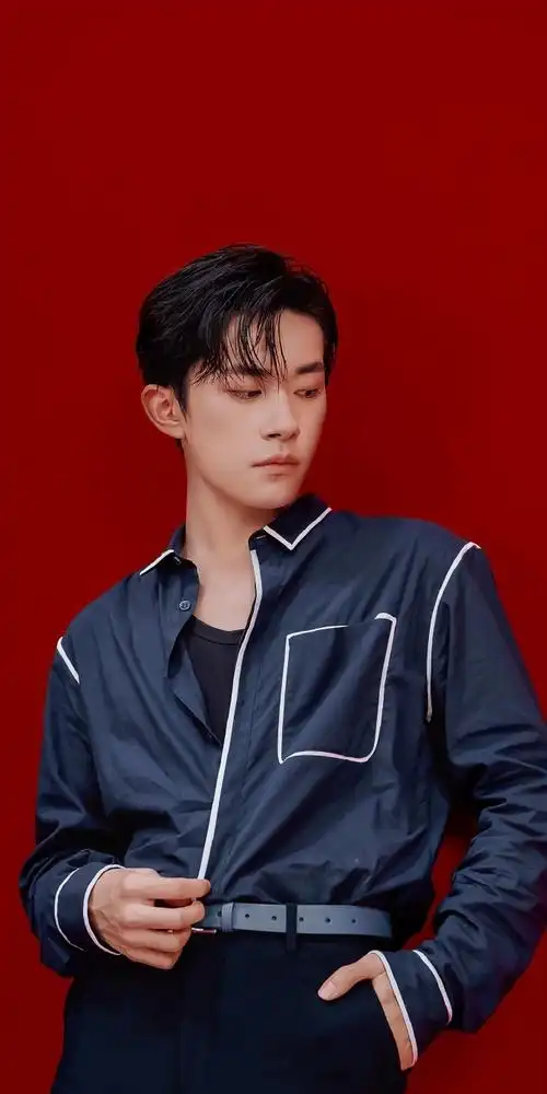 超喜欢的易烊千玺壁纸