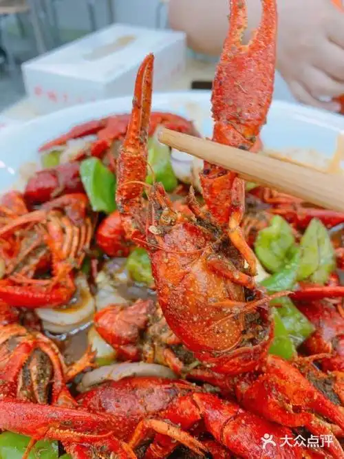 刘栋梁大排档(淮海东路店)栋梁招牌十三香小龙虾图片
