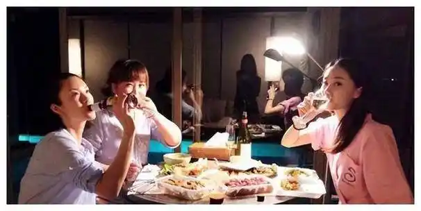 贾玲家豪宅曝光,低调接地气,惊艳网友哦!_明星_生活_外表