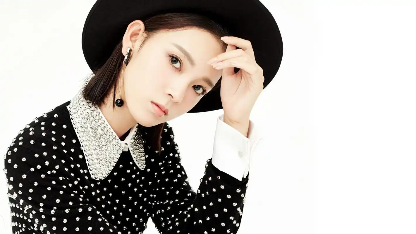 美女明星陈瑶甜美写真高清宽屏桌面壁纸