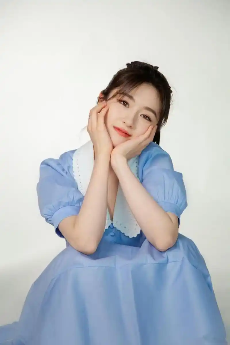 李兰迪长发高马尾造型好看吗?