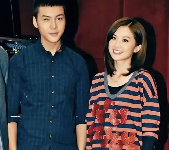 了本以为是嫁进豪门的垫脚石她果断踹掉陈伟霆跟郑中基形影不离秉着"