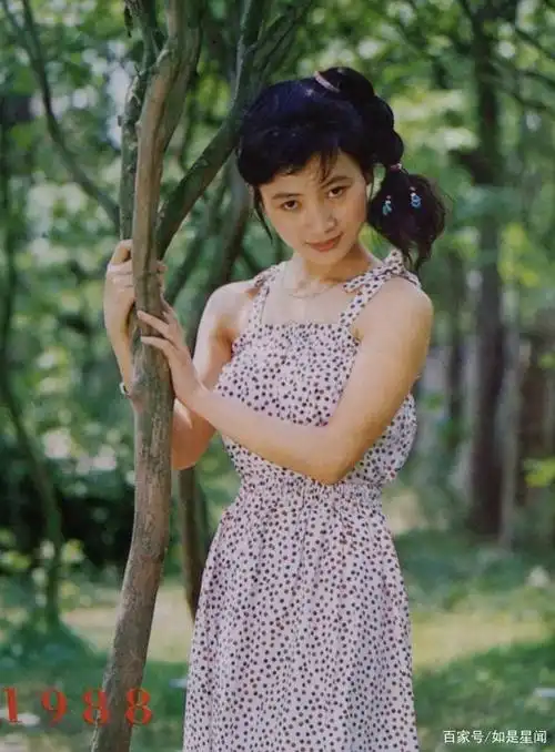 很多人都没想到,"妖孽"的白灵是八十年代最清纯的美女影星之一