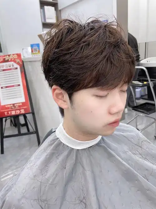 韩式男生气垫烫