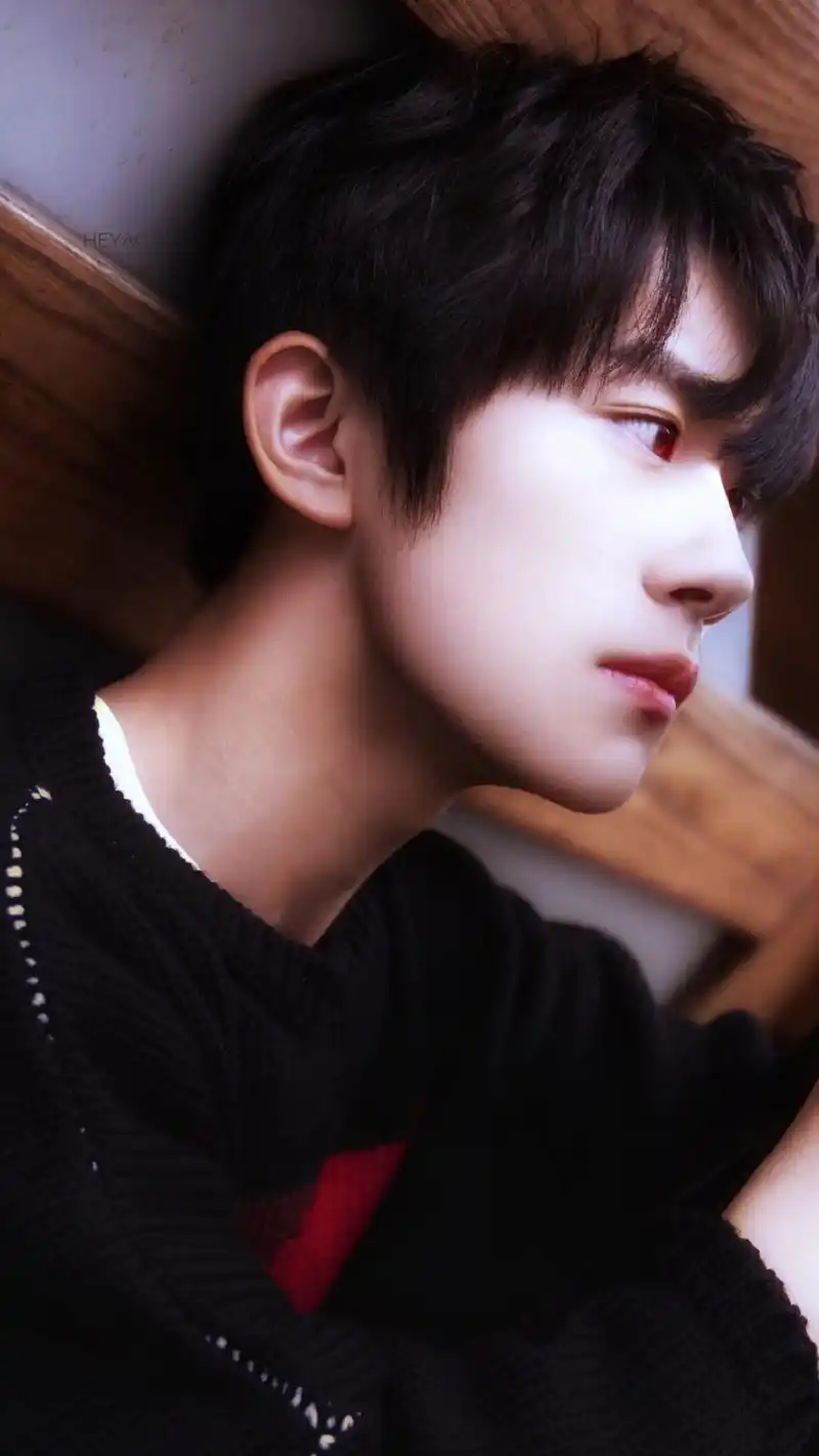 易烊千玺头像图片 帅气男明星头像图片