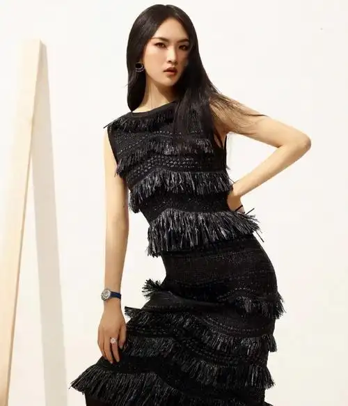 回顾华为千金姚安娜住着5亿豪宅管家年薪40万却非要当明星