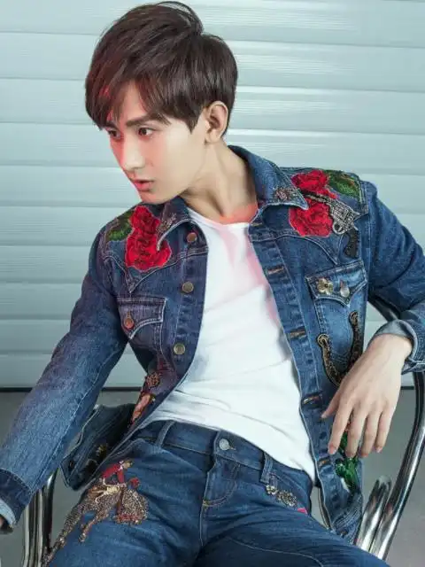 《琉璃》热播成毅走红,早年采访被问:急需60万会找谁借?