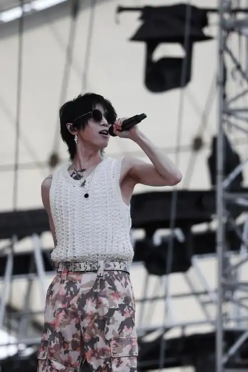 肌肉线条…#2023华晨宇火星演唱会