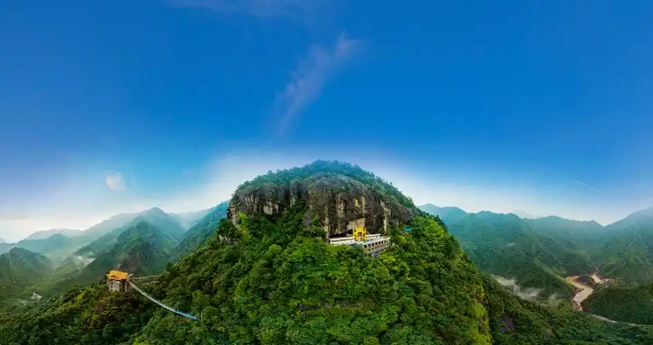 大觉山悬崖动车探索生态旅游创新发展新路径!