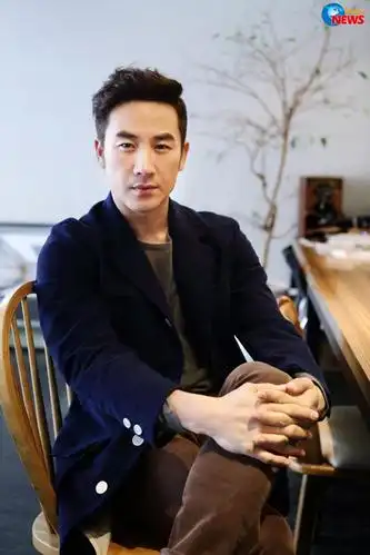 严泰雄30岁才崭露头角受到注目