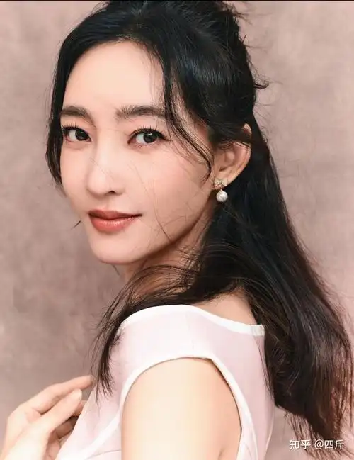 曝女星王丽坤出尔反尔!拒绝退回180万别墅租金,受害人公开喊话