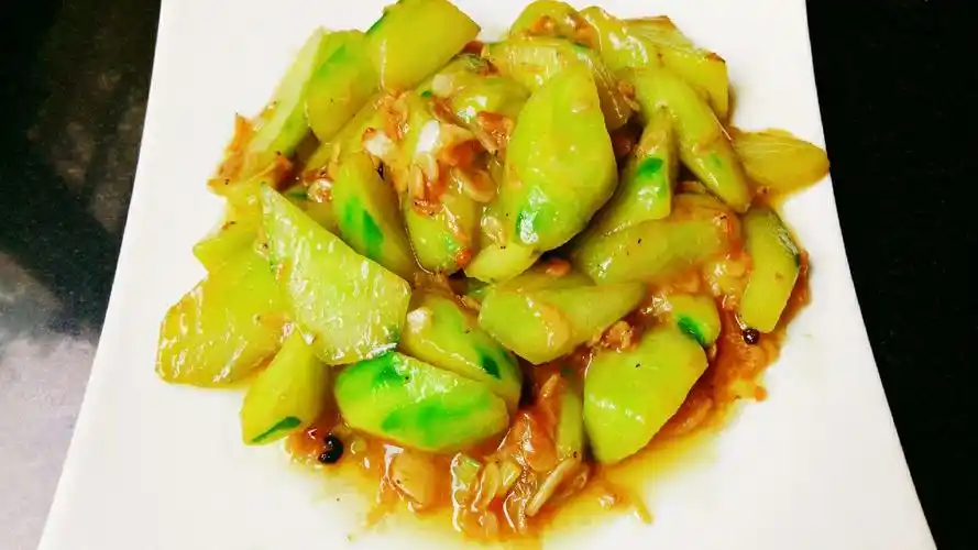 虾皮炒黄瓜正宗做法告诉你! 鲜嫩脆爽不油腻 夏天必备家庭小炒!