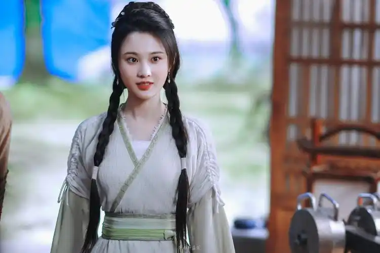 张慧雯##张慧雯有翡# 有翡 | 吴楚楚 剧照 | 修图 676767 cr