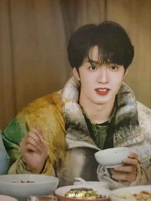 青年演员刘耀文##刘耀文 fashion item