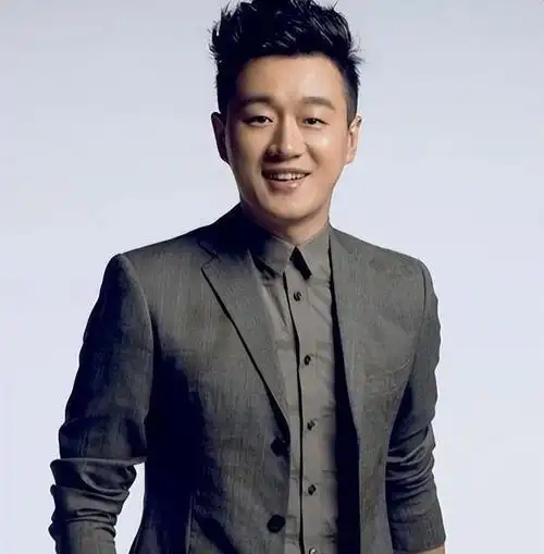 佟大为:21年守护植物人父亲,关悦是我一生的伴侣!