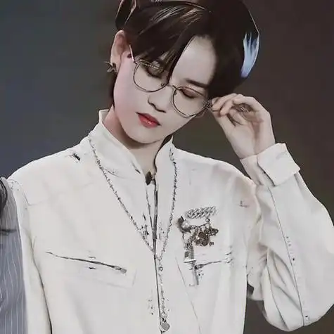 林凡陆柯燃cp分开头像 头像图片大全 -【爱个性】