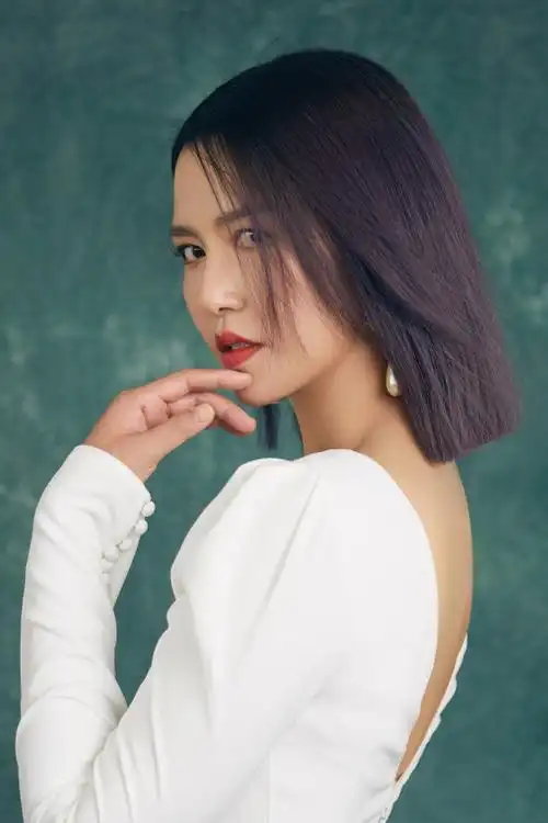 白色长裙的@谭维维,把"仙"字打在公屏上!