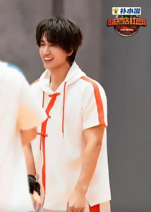 奔跑吧第十期典藏海报