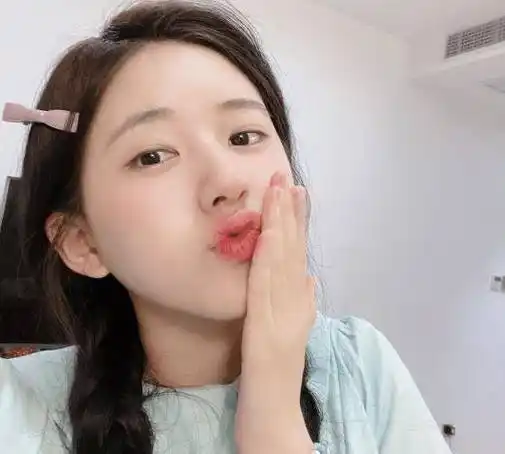 成长为一线明星赵露思并不是专业的演员出道