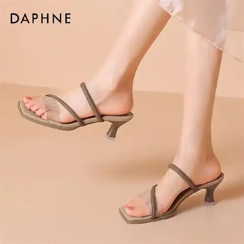 点:达芙妮时装凉鞋女夏季时尚休闲单鞋2024百搭中.