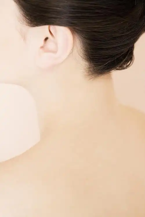 欧美女人背部特写