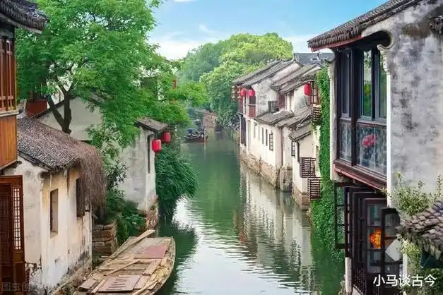 是江南六大古镇,中国著名10大古镇之一,享有"中国第一水乡"之美誉