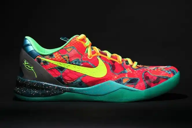kobe8代入坑篮球鞋经典配色回顾!nike科比战靴nba上脚