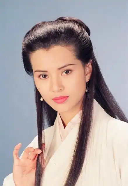 该尴尬吗?不,丁真称张小斐"贾玲妈妈",是对她演技的高度认可