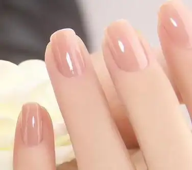 在夏天,最流行的"裸粉色"美甲,这几款让你时髦显手白