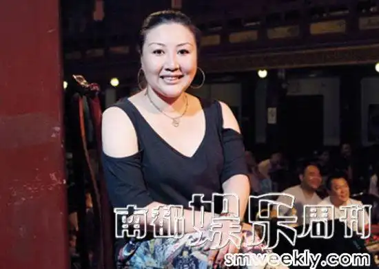 (微博)的妻子王惠,早在十多年前就是天津曲艺界颇有名气的大鼓演员,14
