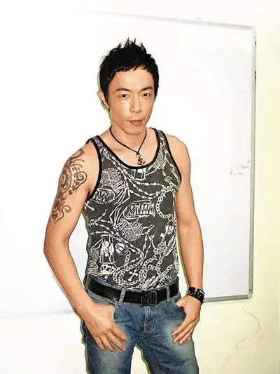 黄贯中力证陈子聪没外遇笑称对方仍有杀伤力