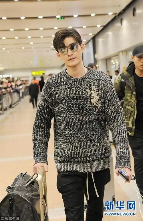 张翰 北京机场(图片来源:视觉中国)