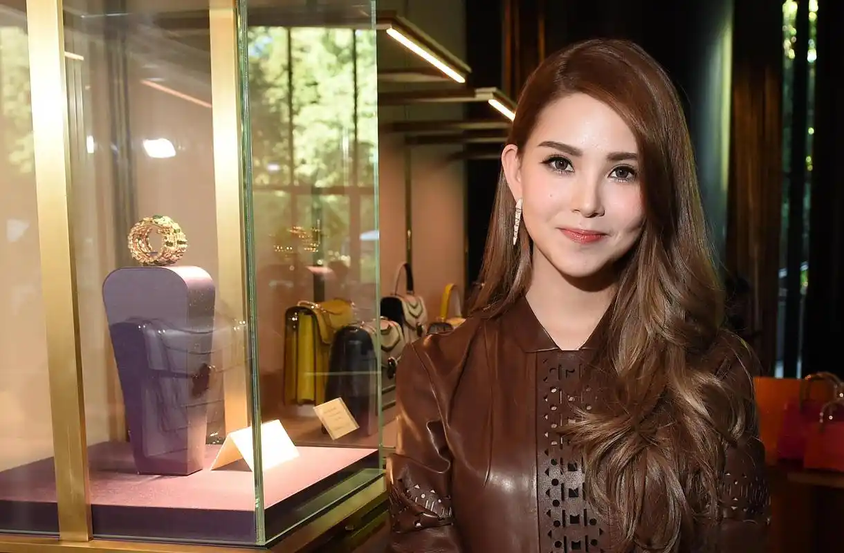 昆凌自曝严重焦虑 周杰伦的妻子昆凌透露自己因外界的期望和压力而