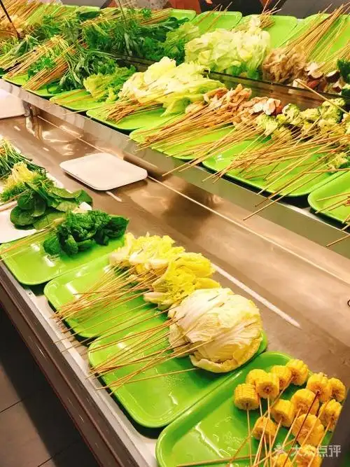 佰人王串串香火锅(西一路店)生菜图片 - 第1张