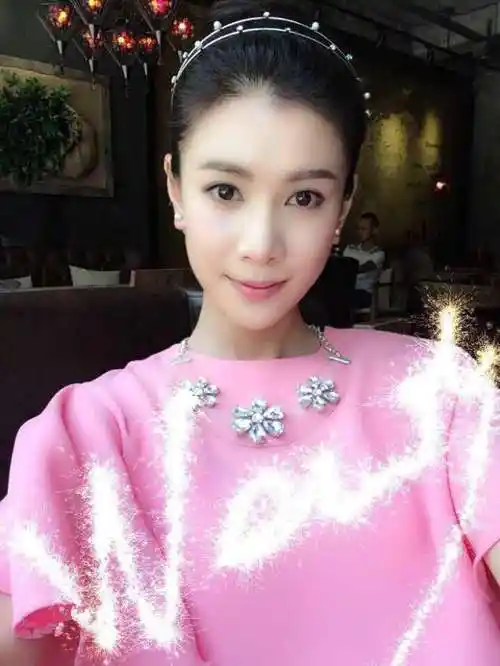 《我的体育老师》的"大村蜜"代安芬 生活里这么时尚|163_手机网易网