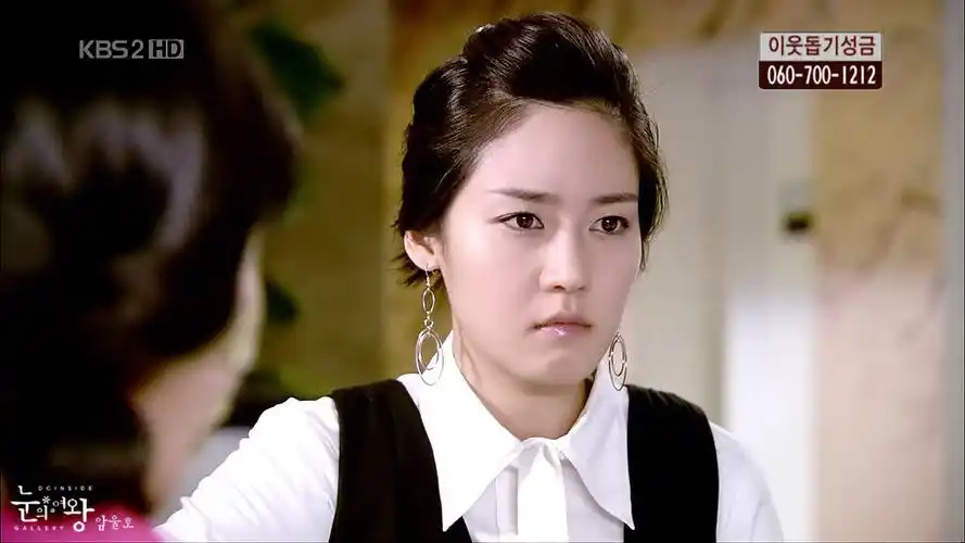 p>成宥利(sung yu ri),1981年3月3日出生于德国巴登,韩国女演员,歌手