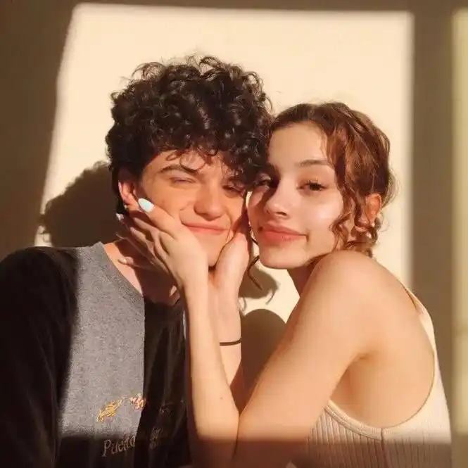 小众欧美情头#情侣头像 #欧美头像情侣 - 抖音