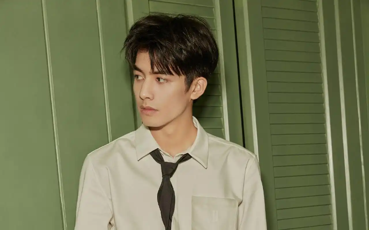 宋威龙时尚写真图片桌面壁纸