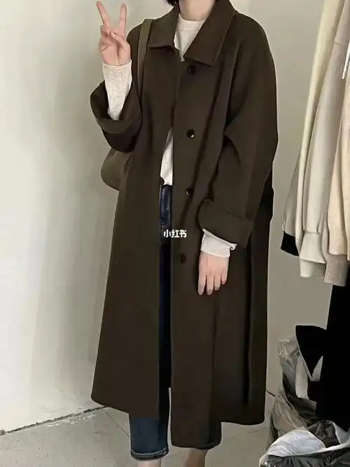 咖啡色羊绒大衣
