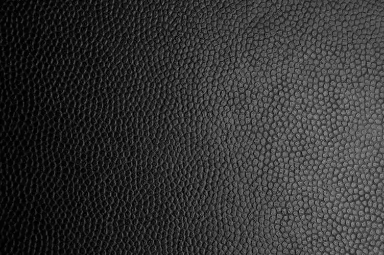 黑色特写黑暗的麦克风背景图片书桌办公桌上摆放文件病历本手机键盘