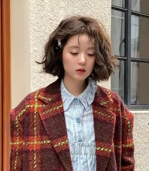 短发烫发港风发型流行烫发冬季烫发