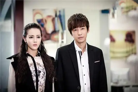 邹廷威迪丽热巴合作过什么剧 互飙演技上演虐恋情深