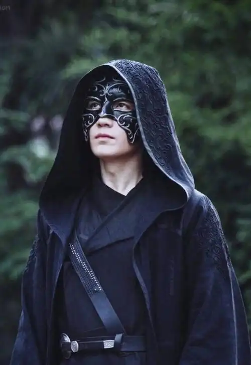 谁曾想到面具下的朱一龙,竟然是如此极品