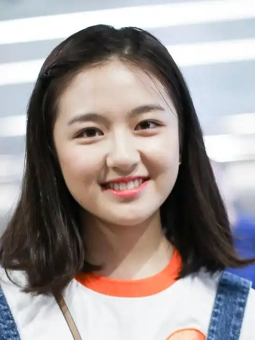 李兰迪的娃娃脸都有哪些特征?