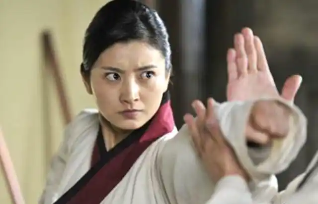 《黎明前的抉择》中左少卿右少卿扮演者是谁?该剧导演和编剧是谁