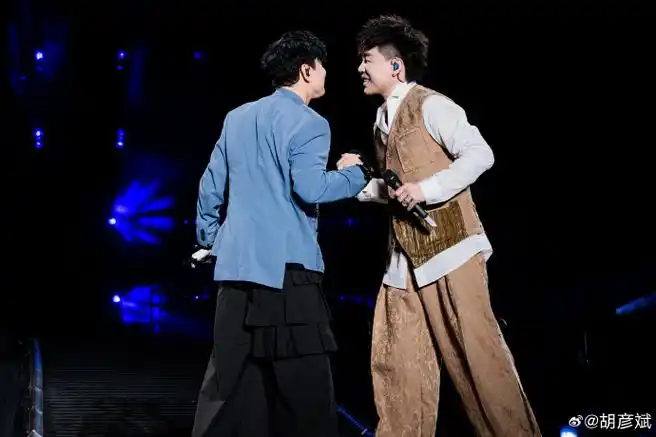 林俊杰jj20世界巡回演唱会##胡彦斌2024是一场烟火巡回演唱会