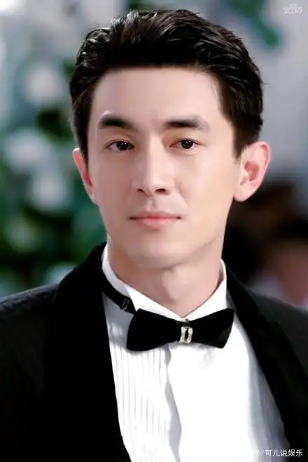 后林更新更新自己的微博简介帅裂苍穹?真有你的