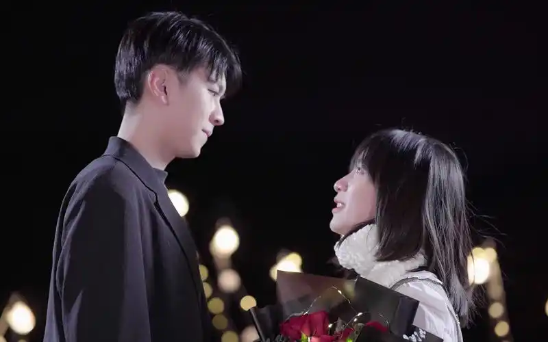 《心之航向》poddkt和小说作者参加b2s thailand书展宣传电视剧和.